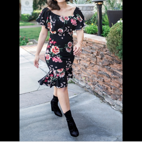 2 beautiful 🦄🦄 cici dress xs - Picture 2 of 6